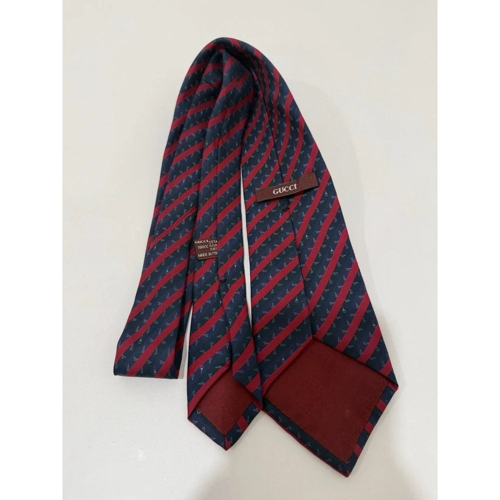 Vintage Kids Gucci Silk Necktie Dark Navy Red Diagonal Stripe Pattern 3.5